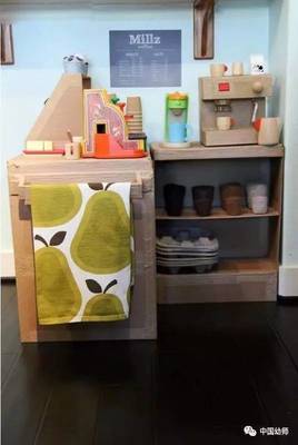 利用紙箱作為廚房?jī)?chǔ)物空間,利用廢紙箱改造小廚房